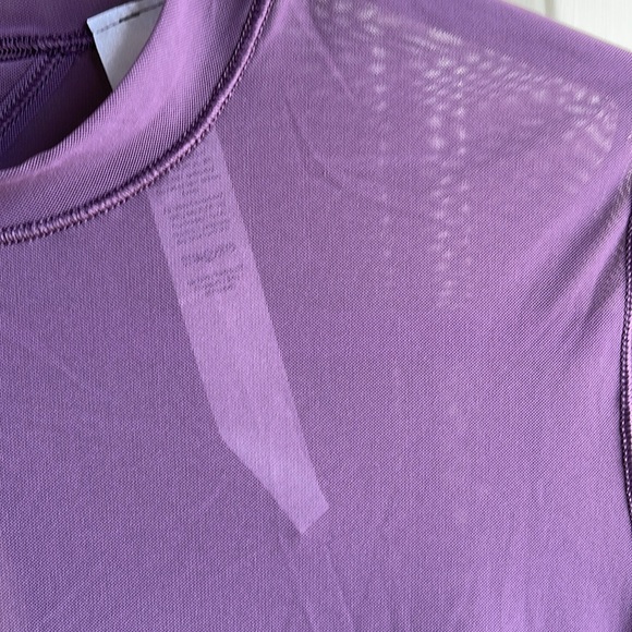 Lululemon Keyhole Mesh L/S shirt - Picture 5 of 6